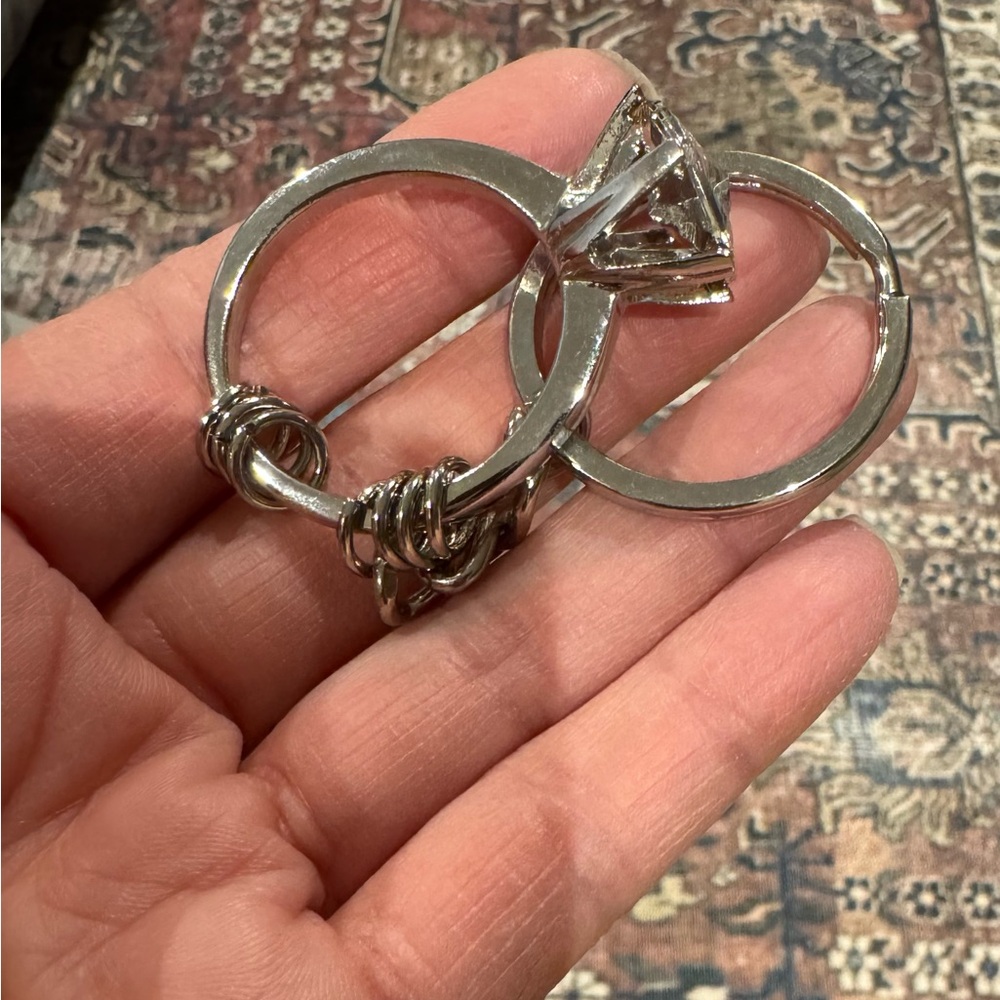 New Large Engagement Ring Keychain - Picture 3 of 4